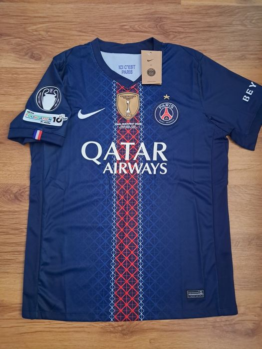 Фланелка PSG размери М и L