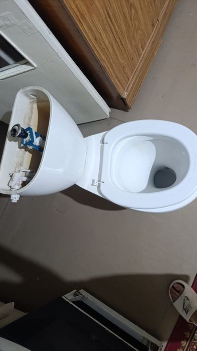 Унитаз продам б/у