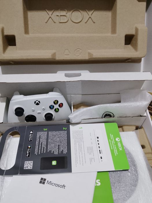 Продам Xbox series s!