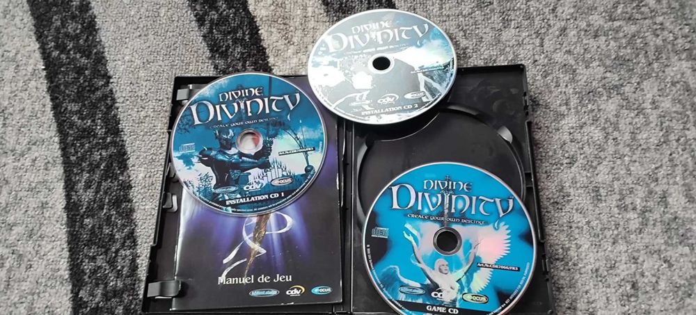 Продавам дискове с видео игри