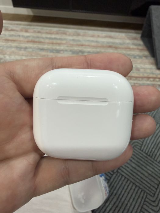 Airpods 4 продам