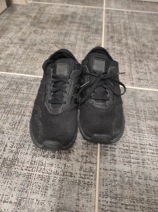 Маратонки адидас 35 номер