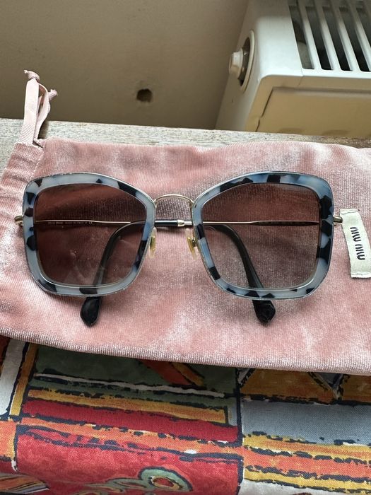 Оригинални очила на miu miu с калъфче