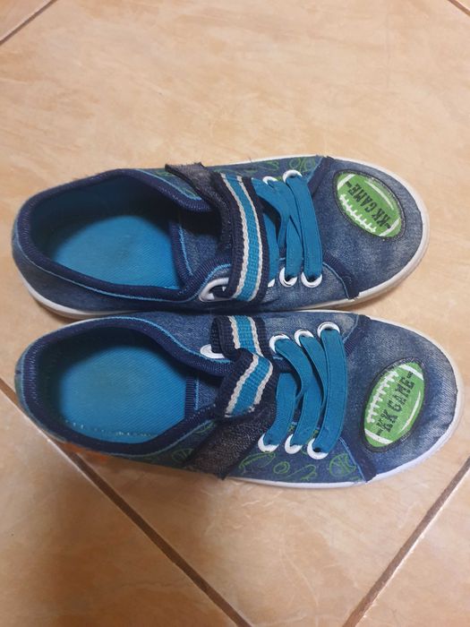 Обувки за дете  маратонки и сансали