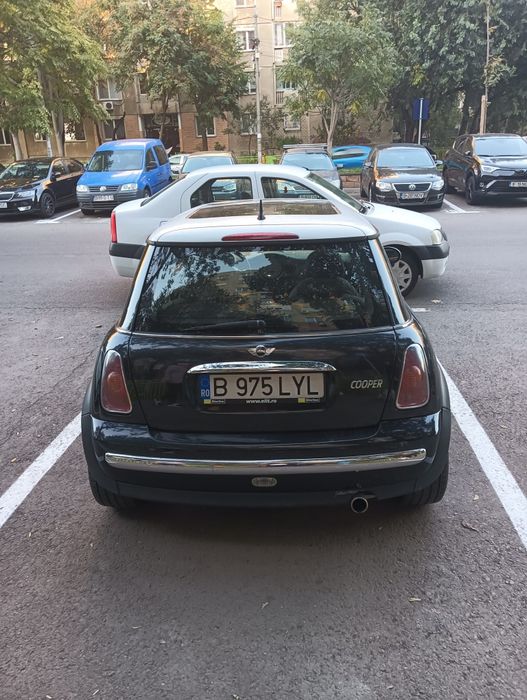 Mini Cooper One R50 1.6 2003 Bucuresti Sectorul 5 • OLX.ro