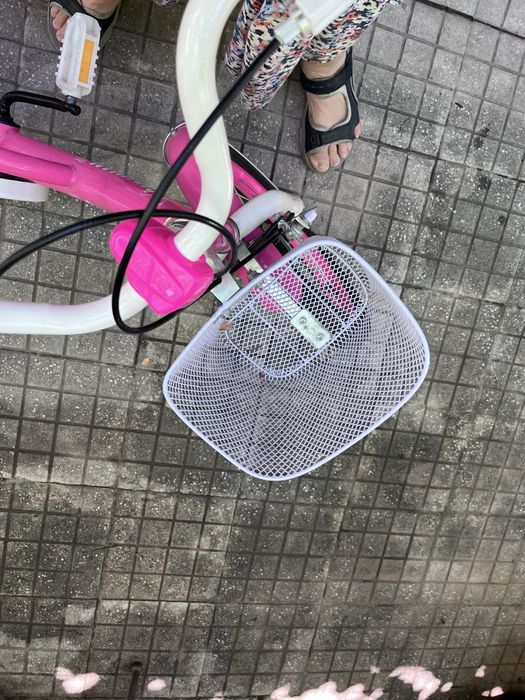 Vand bicicleta pentru fete