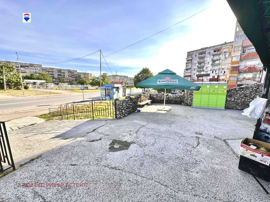 Продава се Магазин в Русе, Чародейка - Север - 156 кв.м за 2276 €/кв.м - Снимка #4