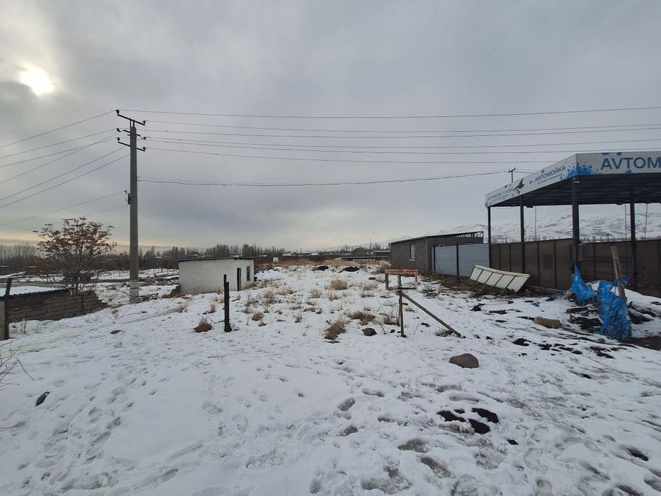 Нотурар курилишга тайор ер сотилади дакументи тоза 100 фоиз.