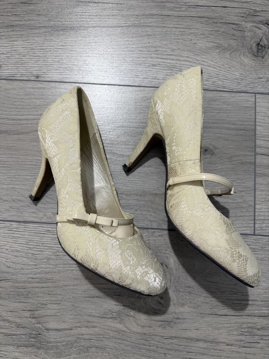 Pantofi dama eleganti marimea 38