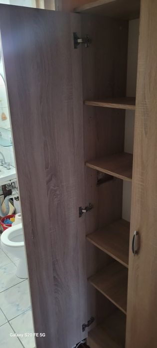 Vand Dulap cu rafturi 130 lei