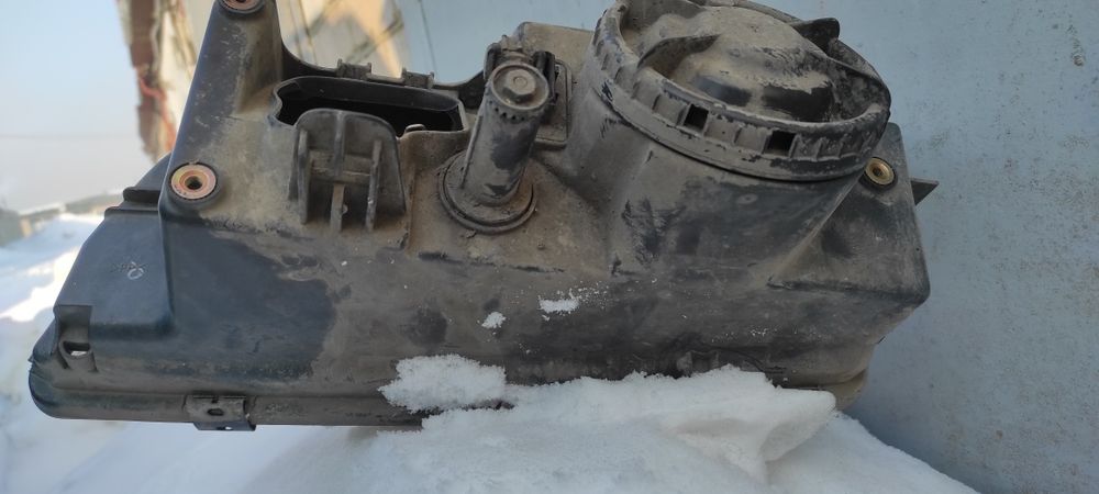Фары Вольво 850.