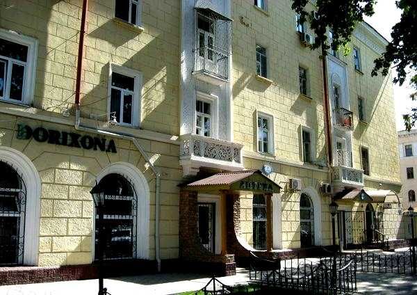 Высоко потолочная квартира 2/2/4 по ул. Шота Руставели г.Ташкента