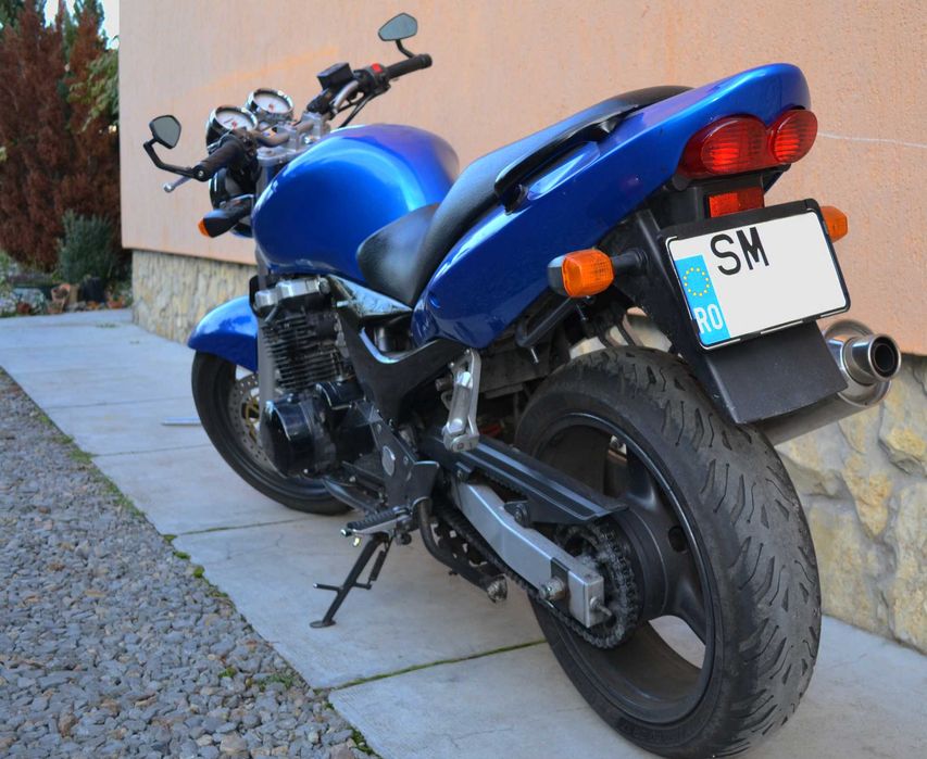 Motocicleta Kawasaki ZR-7