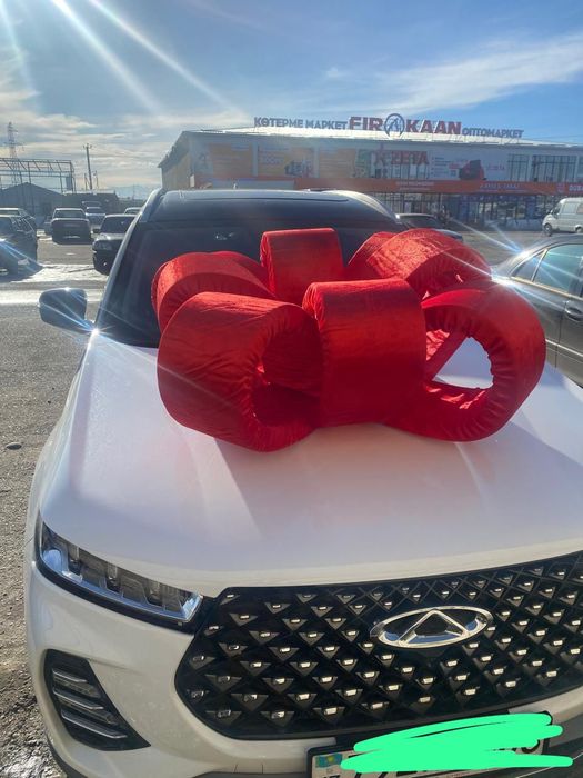 Продаётся подарочный бант на машину