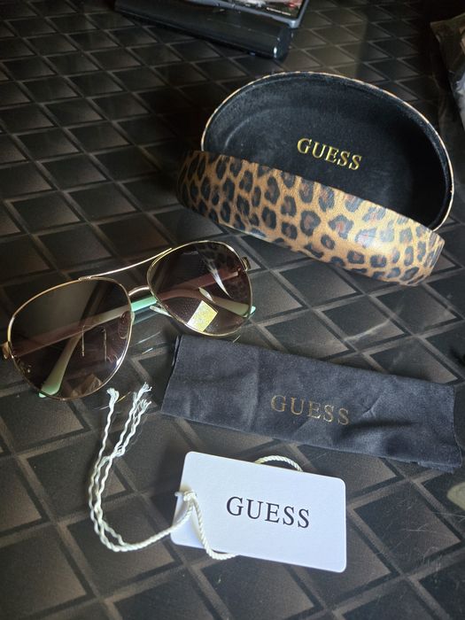 Слънчеви очила Guess