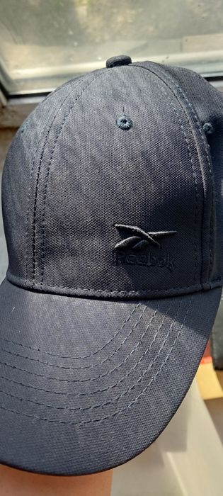 Кепка новая бейсболка