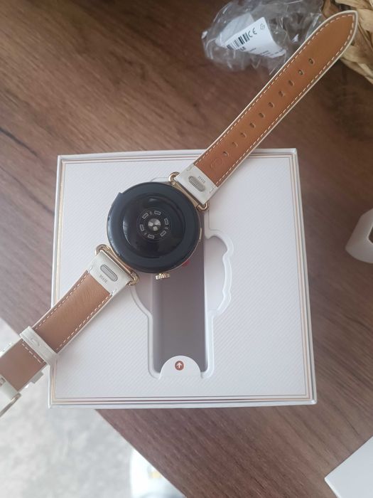 Часовник Xiaomi GT 6