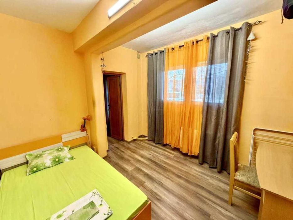 Тристаен Апартамент в Изгрев