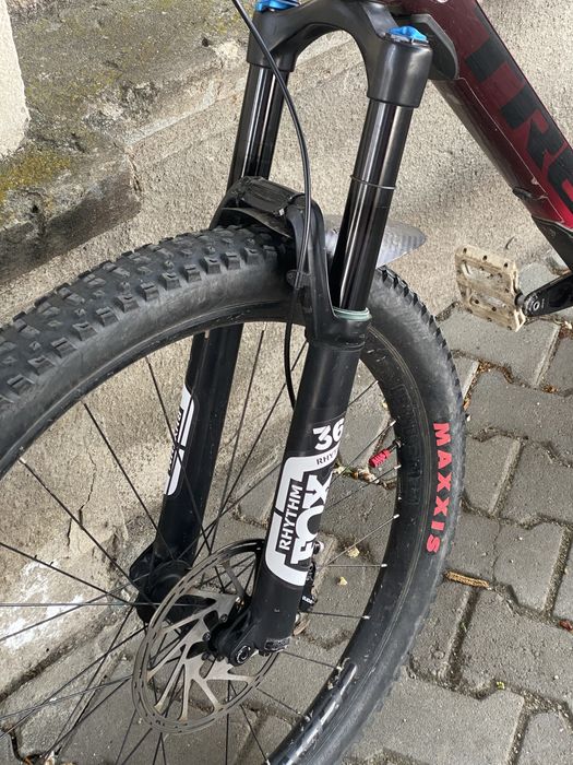 Trek slash 9.7 carbon