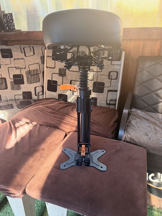 Scaun cu amortizare (suspensie) pentru trotinetă electrică compatibil cu kukurin g2 max