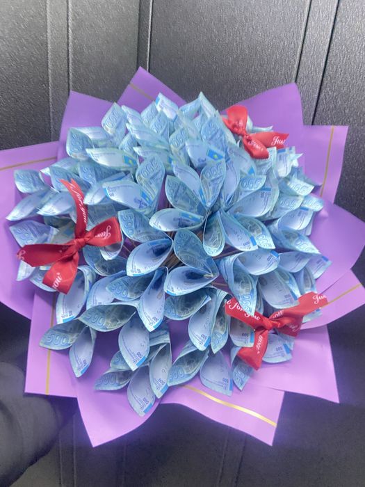 Денежный букет 6000тг