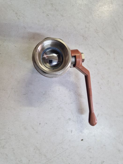 Robinet trecere 1 1/2"  (un tol si jumatate) Remer