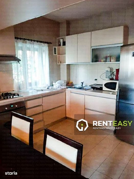 Apartament cu trei camere situat in zona  Copou la vila