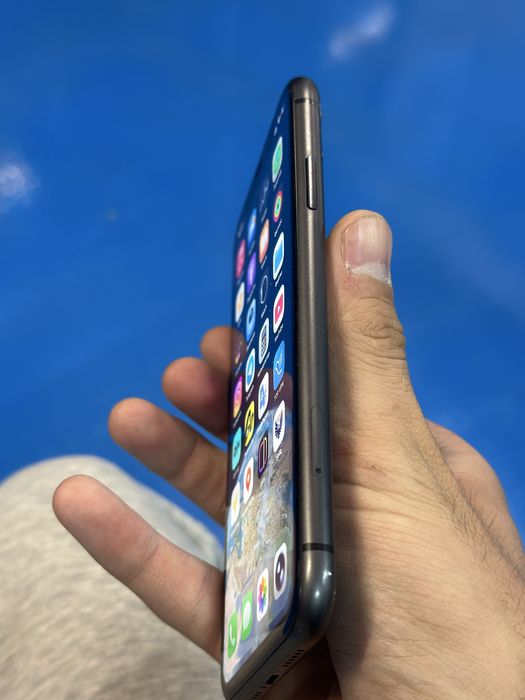 Iphone 11 64gb qora