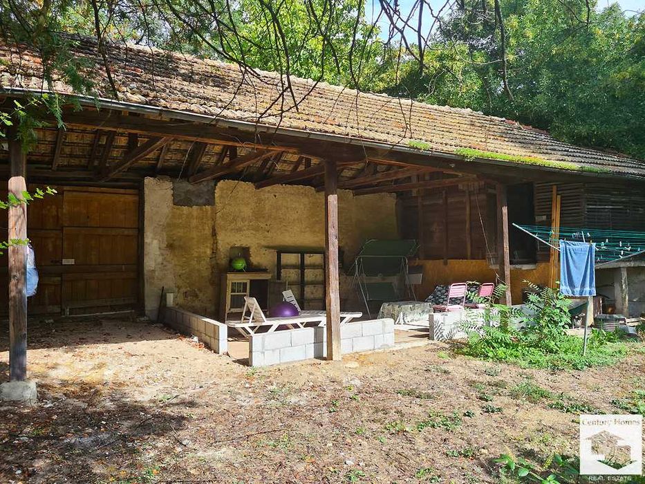 Продава се Къща в с. Поликраище, Област Велико Търново - 220 кв.м за 273 €/кв.м - Снимка #19