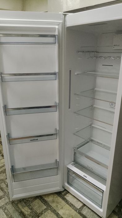 Рабочий холодильник Vestfrost без морозильник