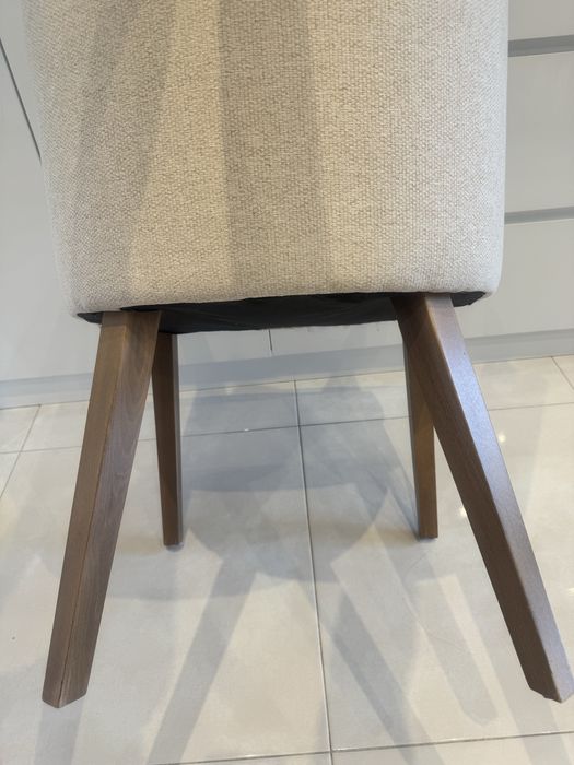 Стол тип кресло