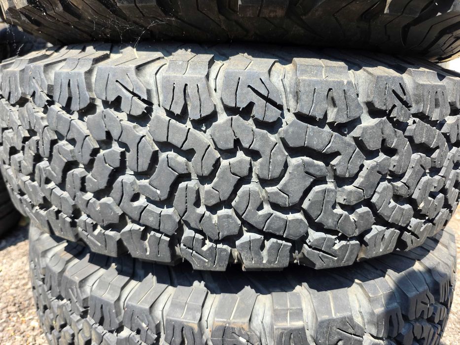 ROTI A/T H/T M+S OFF ROAD - 235/85/16 - SUZUKI VITARA / Misubishi / Jeep - BFGoodrich A/T !