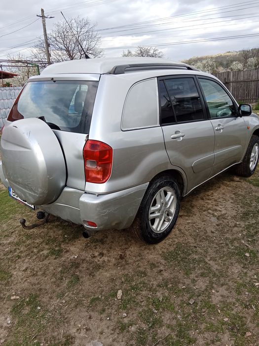 Vând Mașina de teren