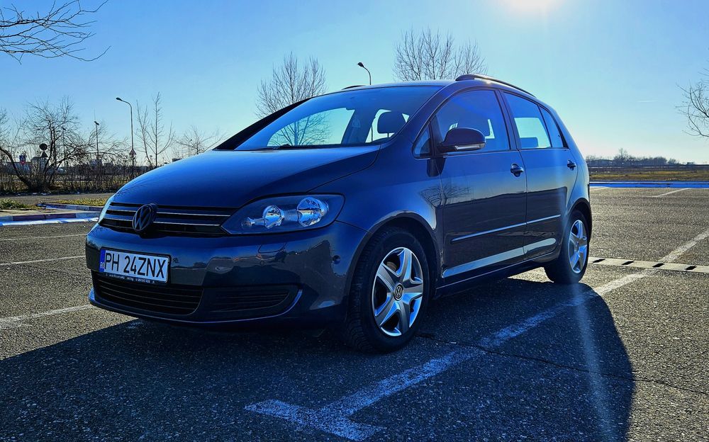 Volkswagen Golf 6, benzină 1.4 turbo 122cai, 6viteze, parcheaza singur