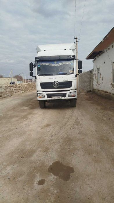 SHACMAN Furgon 9 metrlik