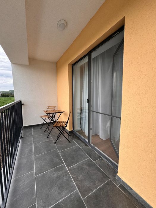 De inchiriat apartament cu 3 camere mobilat utilat