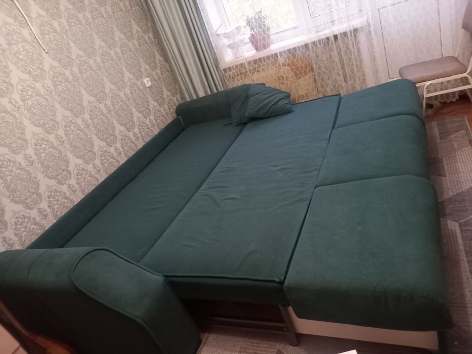 Продам срочно диван