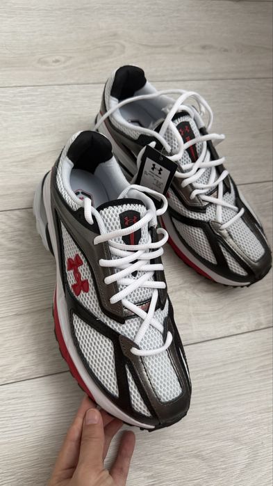 Кроссовки Under Armour