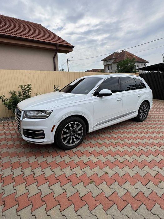 AUDI Q7 2017