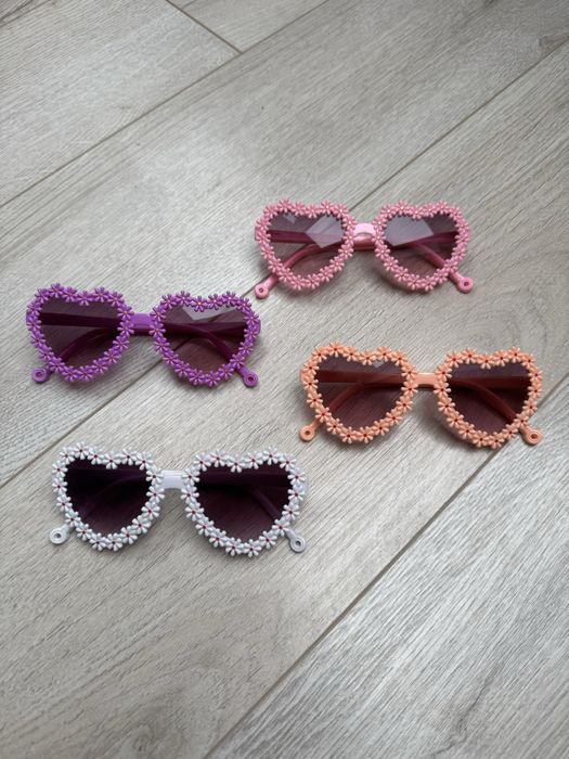 Детски слънчеви очила + подарък (2-14 г.)