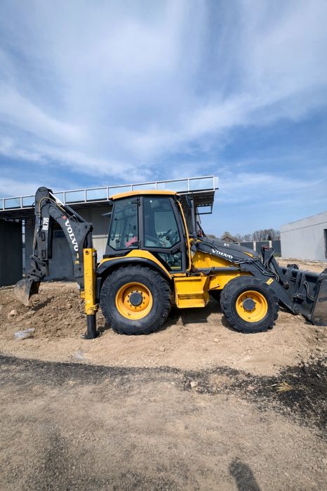 Аренда экскаватор-погрузчик