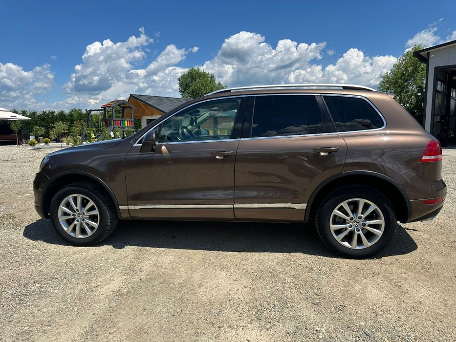 Volkswagen Touareg  7P  2011
3.0 TDI CASA