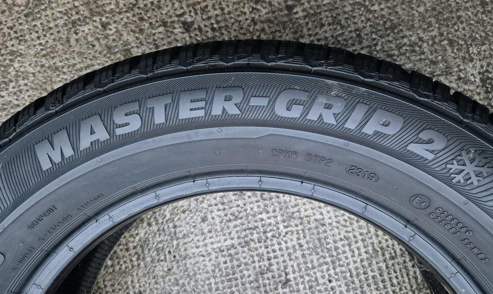 Set 2buc 205/60 R16 92H Semperit Master-Grip 2 M+S iarnă
