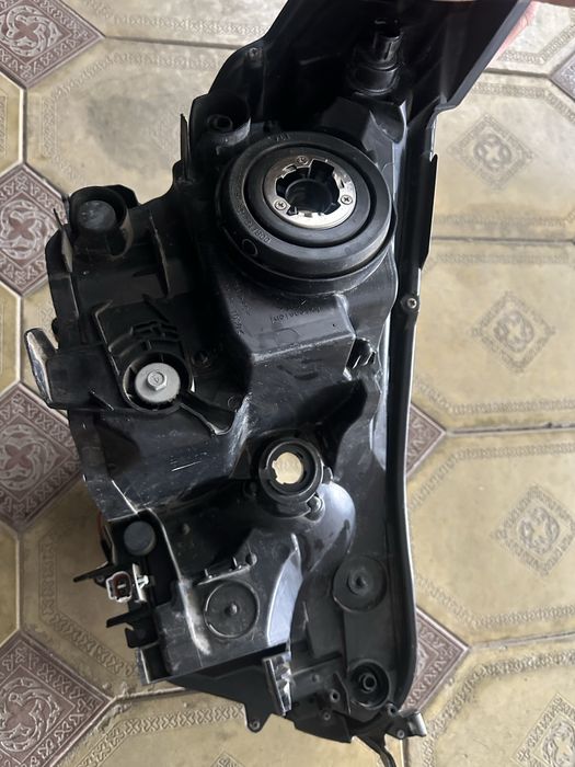 Продам фару рав 4 2017г