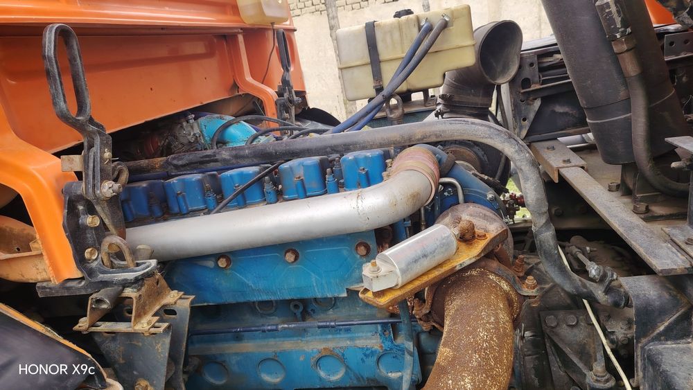 Самасвал Камаз 6520