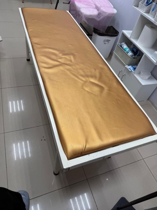 продается кушетка