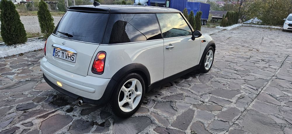 MINI Cooper 0 — imagine 2