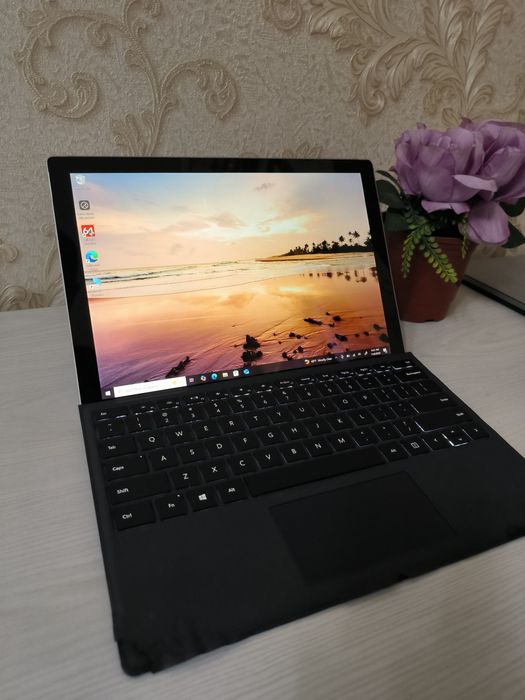 Microsoft Surface Pro 5 8GB 256GB