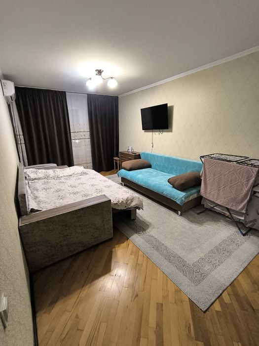 Сдам квартиру посуточно 1 к,8 мкр