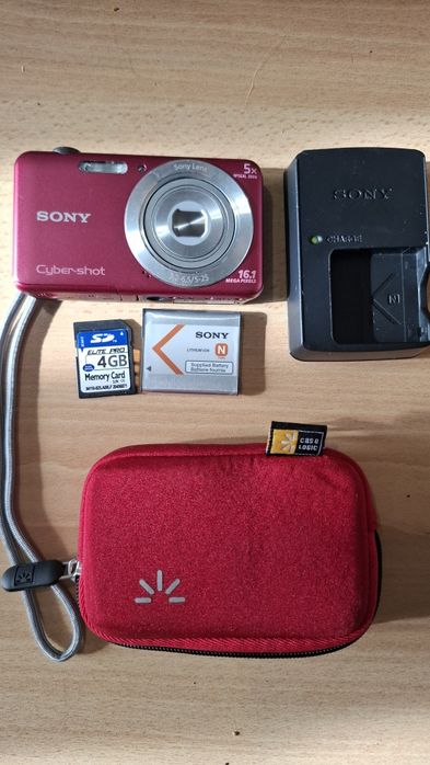 Компактен дигитален фотоапарат камера SONY Cybershot DSC-W710